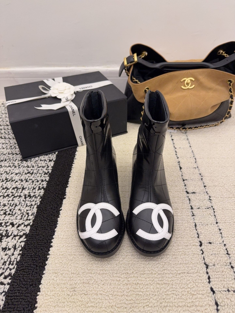 Ch**el boots